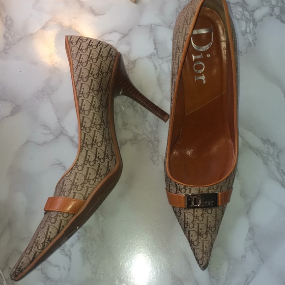 Dior Shoes - Dior logo silver heels pumps